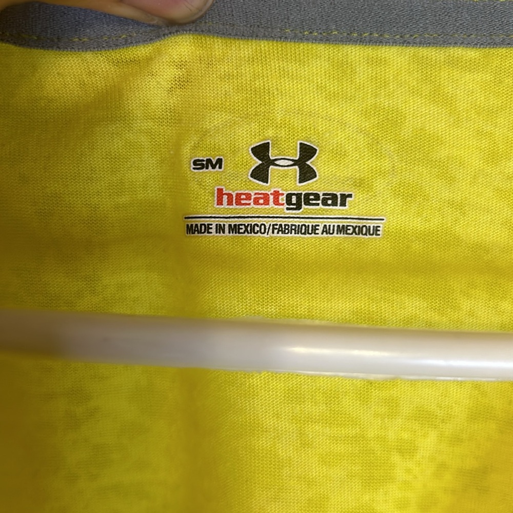 Under Armour Heat Gear T-shirt - Picture 2 of 3